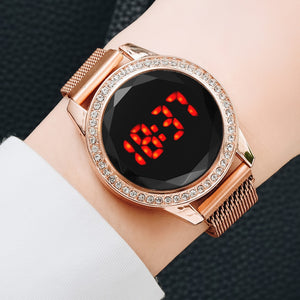 Fashion Magnetic Women Watches