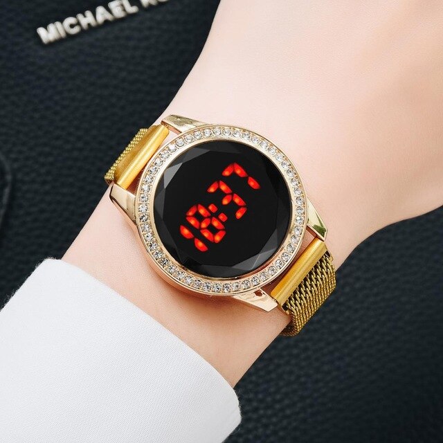 Fashion Magnetic Women Watches